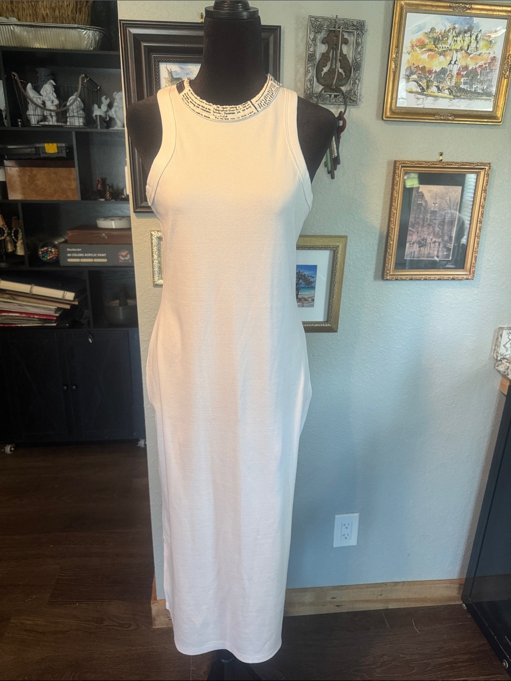 Women's Cream Sleeveless Midi Dress